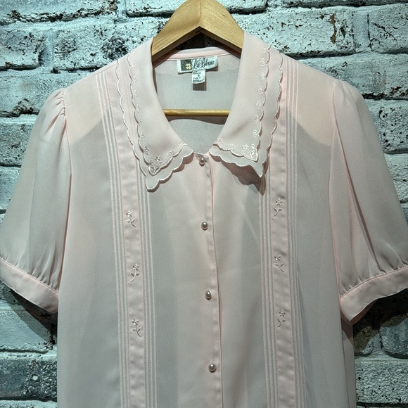 La Blouse Embroidered Pink Button Down - Picture 3 of 13
